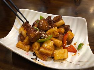 “Beef! Soy meat with pineapple and sour and salt sauce at Sanwei Shu Wu - Veggie House in Shanghai