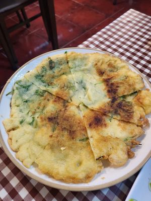 Pancake 😋 at Han Gwa Chae - 한과채 in Seoul