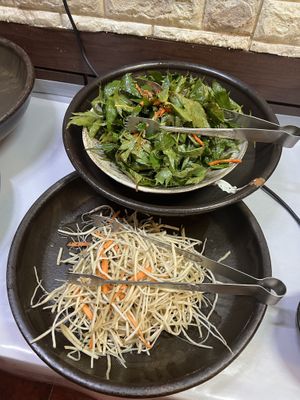 Buffet options  at Han Gwa Chae - 한과채 in Seoul