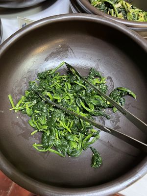 Buffet options  at Han Gwa Chae - 한과채 in Seoul