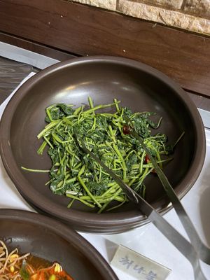 Buffet options  at Han Gwa Chae - 한과채 in Seoul