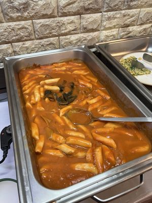 Buffet options  at Han Gwa Chae - 한과채 in Seoul