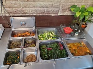 More buffet options at Han Gwa Chae - 한과채 in Seoul