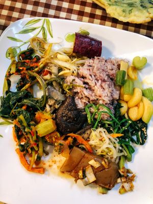 My plate - I recommend trying the Muk jelly with chilli sauce and getting the huge peanut sprouts - YUM at Han Gwa Chae - 한과채 in Seoul