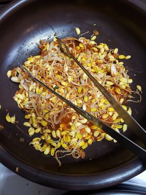 Beansprouts at Han Gwa Chae - 한과채 in Seoul