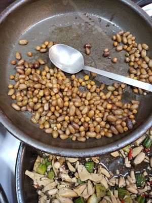 Peanuts n mushroom goes well with rice or porridge at Han Gwa Chae - 한과채 in Seoul