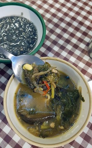 Vegetable soup (나물국) and black sesame porridge (흑임자죽) at Han Gwa Chae - 한과채 in Seoul