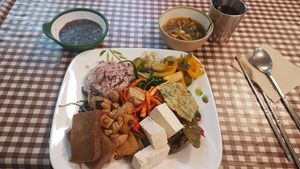 eat as much as you can  at Han Gwa Chae - 한과채 in Seoul