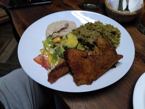 Pesto-Quinoa and seitán meat at Donde Gopal in Quito
