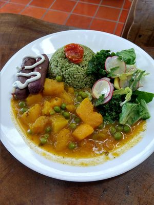 Main plate meal of the day at Donde Gopal in Quito
