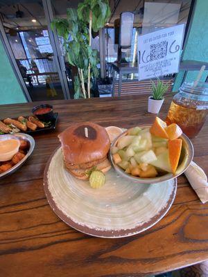 Before digging in 😛 sandwich order w/fruit salad + tea  at Vida Eatery  in Bakersfield