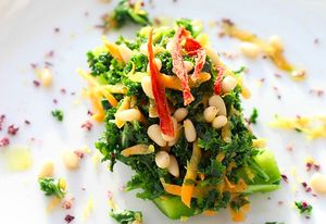 Kale salad | Ensalada de col rizada at The Vegan - Pop Up in La Coruna