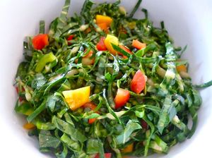 Ensalada de acelgas y frutas. at The Vegan - Pop Up in La Coruna