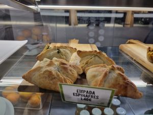 Empanada espinafres at Natura Bolhao in Porto