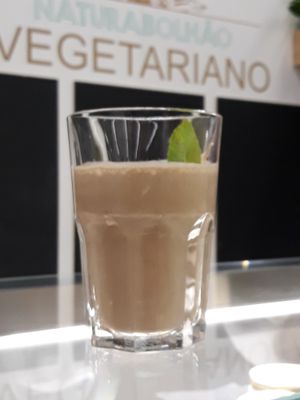 Homemade/Natural vegan smoothies with medicinal qualities at Natura Bolhao in Porto