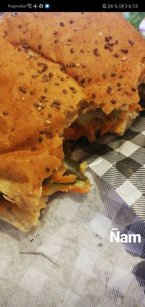 Vegan hamburger at Zona Veggie in Toluca