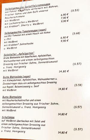 Teil der Essensspeisekarte at Cafe Im Apfelgarten in Oldsum