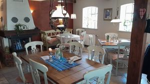 Indoor - gemütlicher Innensitzbereich 🥰 at Föhrer Teestube & Café in Nieblum