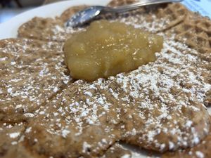 Buchweizenwaffel mit Apfelmus  at Föhrer Teestube & Café in Nieblum
