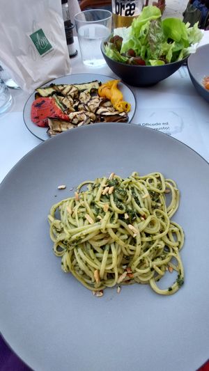 Vegan pesto pasta at Olivo in Verona