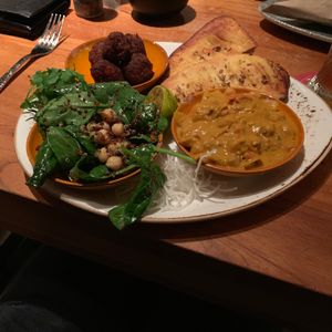 Hoofdgerecht Indian curry at Het Ruiterhuys in Castricum