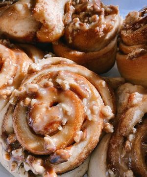 Cinnamon rolls  #Veganuary at The Salty Caramel Kitchen in Lake Country