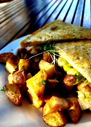 Chick'un Sandwich and Home Fries at The Salty Caramel Kitchen in Lake Country