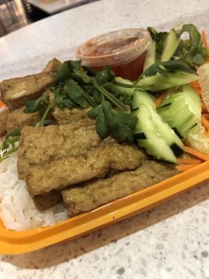 Tofu Noodle Bowl at PDX - Bambuza - C in Portland