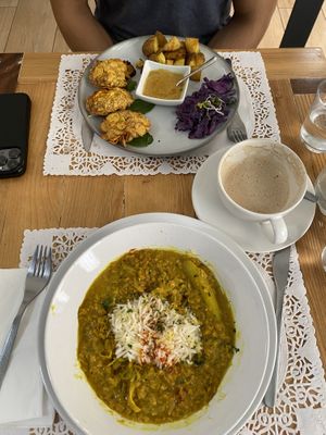 Crispy tofu main and basmati rice with seasonal vegetables prima  at Veg Joy in Rome