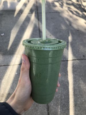 Green Smoothie so good at Lueberry Acai in Louisville