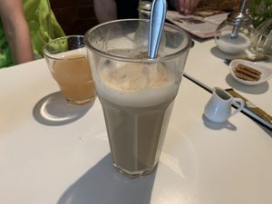 Latte with oat milk at Kattencafé Balthazar in Nijmegen