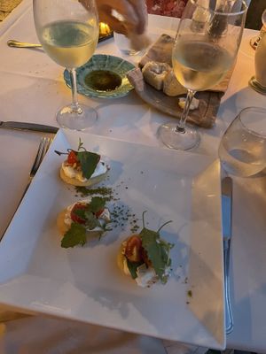 Antipasti: fried vegan pizza  at Villa Maria in Ravello