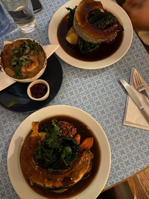 2 roasts & Cauli cheese side 😻 at Eat Your Greens in Bristol