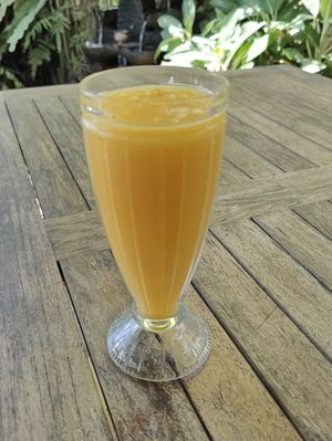 Mango juice at Warung Sripadi in Tampaksiring