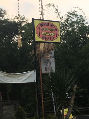 sign at Warung Sripadi in Tampaksiring