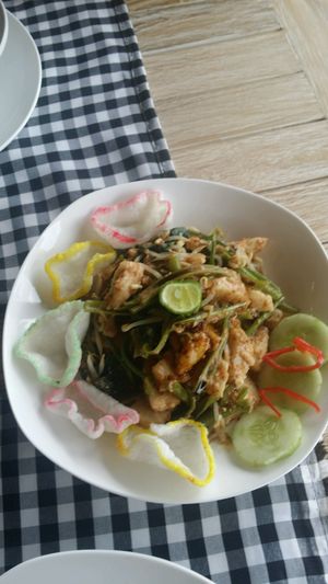 Nasi campur at Warung Sripadi in Tampaksiring