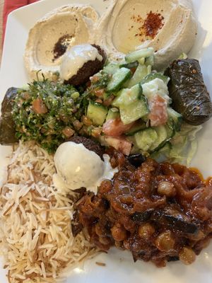 Plato para compartir vegano #Veganuary at Houmous & Co in Strasbourg