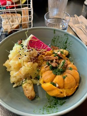 Jack be little pumpkin and mash dish  at Itsy Bitsy in Lille