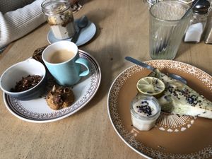 Dessert (riz au lait + café gourmand + matcha cheesecake )  at Itsy Bitsy in Lille