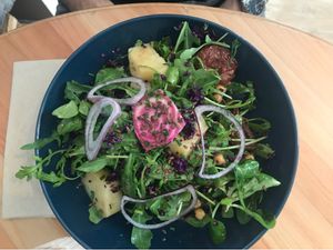 Potatoes, dried tomatoes, chickpeas at Itsy Bitsy in Lille