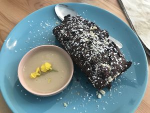 Brownie with creme anglaise at Itsy Bitsy in Lille