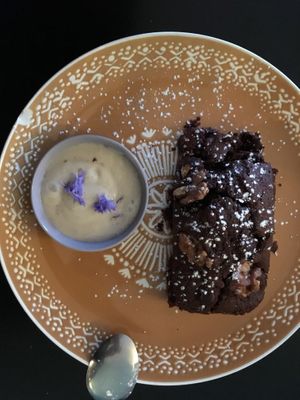 Vegan brownie 👌👌👌 at Itsy Bitsy in Lille