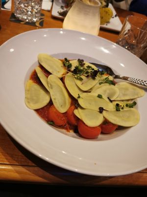 Vegane Teigtaschen at Meisers Altstadt Brasserie in Dinkelsbuehl