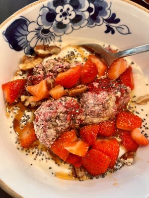 Crunchy oats   at Greenwoods in Amsterdam