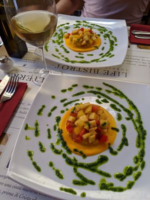 Vegetable tartare at Life Bistrot in Volterra