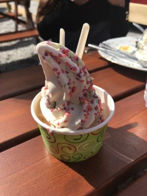 Vegan soft icecream with really good sprinkles! at Glutenfria Paradiset in Ystad