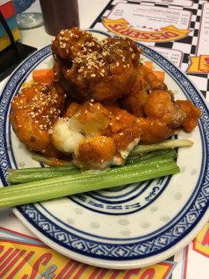 Cauliflower Wings at Outlawz in Bern