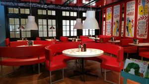 Interior at Outlawz in Bern