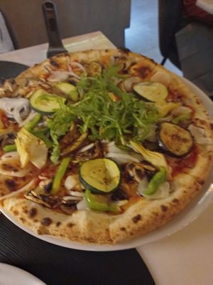 Vegetarian pizza (veganized: without cheese + mushrooms instead). at Pizza na Pedra in Olhao