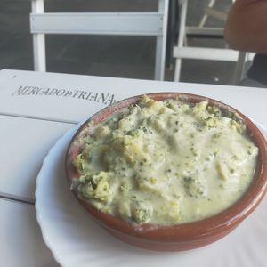 Brocoli in almond cream at Obrador La Osa in Sevilla